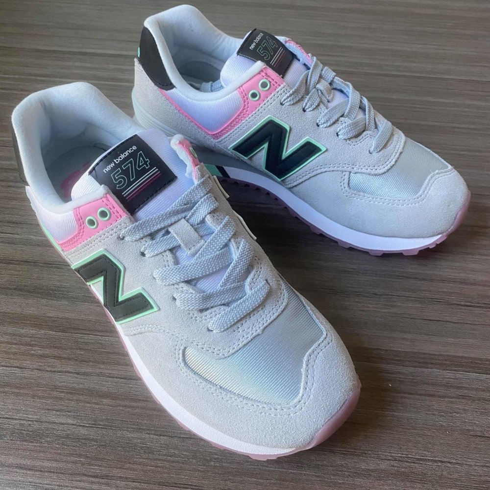 New Balance 574 Sneakers Women's Shoes WL574SAT - Picture 4 of 16